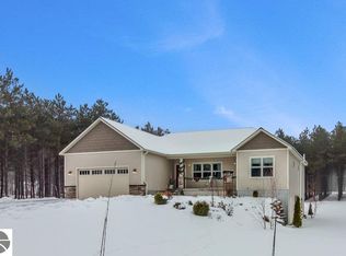 10391 Fencepost Ln UNIT 33, Traverse City, MI 49685