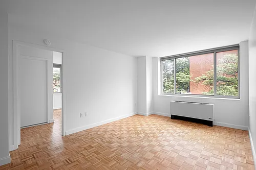 360 W 43rd St #N2K Photo 1