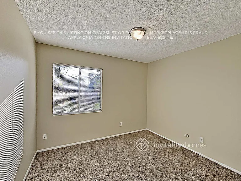 1567 Naples Cir — Photo 10