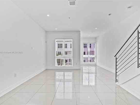 4th image of 10255 NW 63rd Ter #205