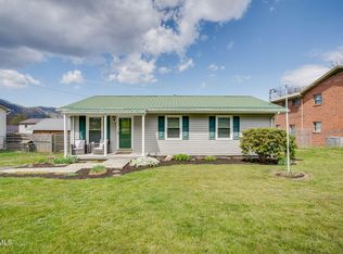 631 S Elm Ave, Erwin, TN 37650