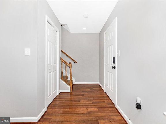 3rd image of 12636 Black Saddle Ln