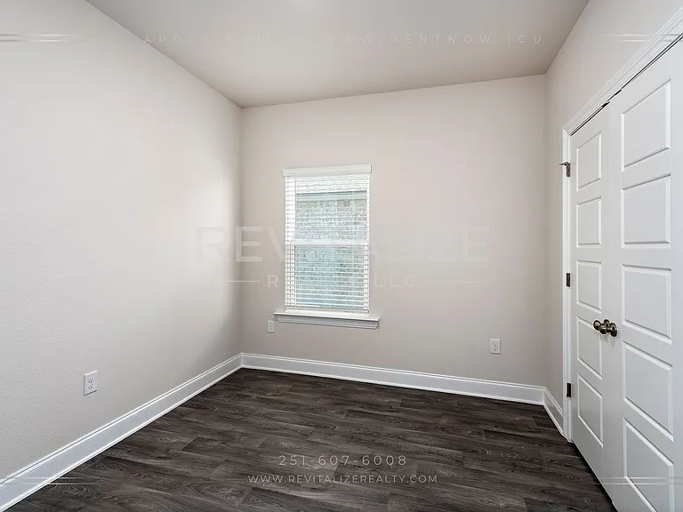 32552 Revere Dr — Photo 12