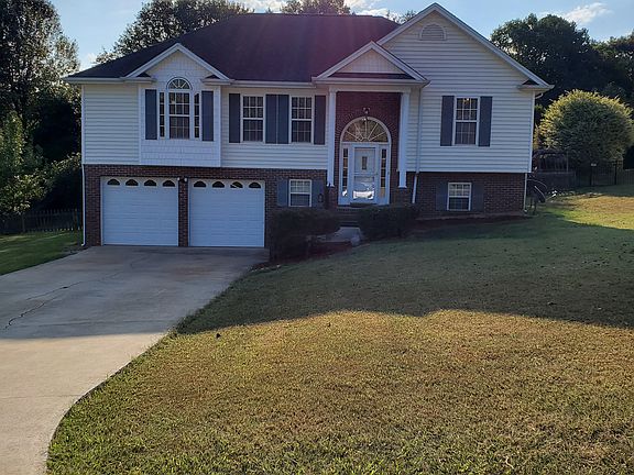 2nd image of 2340 Shannon Dr