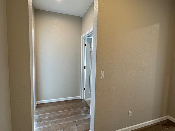 3rd image of 9477 Market Ln