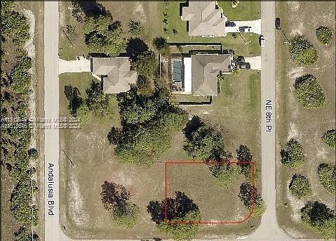 1st image of 3900 NE 8th Pl