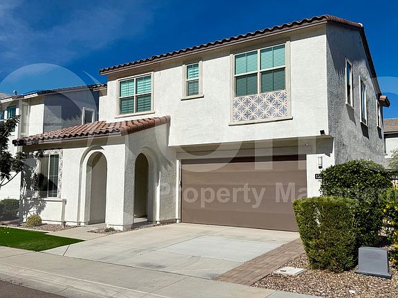 3rd image of 1350 W Javelina Dr