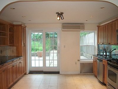 1st image of 163 Huntington St APT 1