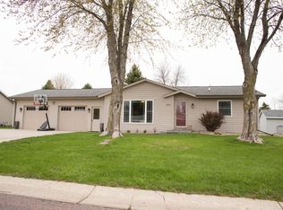 1602 17th St, Milford, IA 51351
