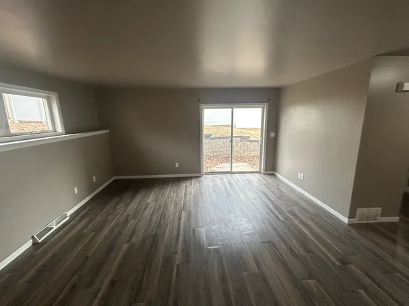 902 Denise Ct, Kaukauna, WI 54130