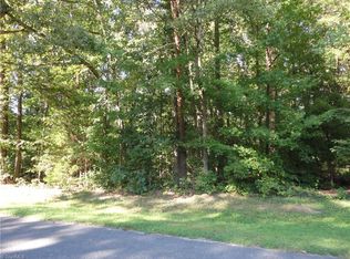 6015 Dehaven Rd, Pleasant Garden, NC 27313