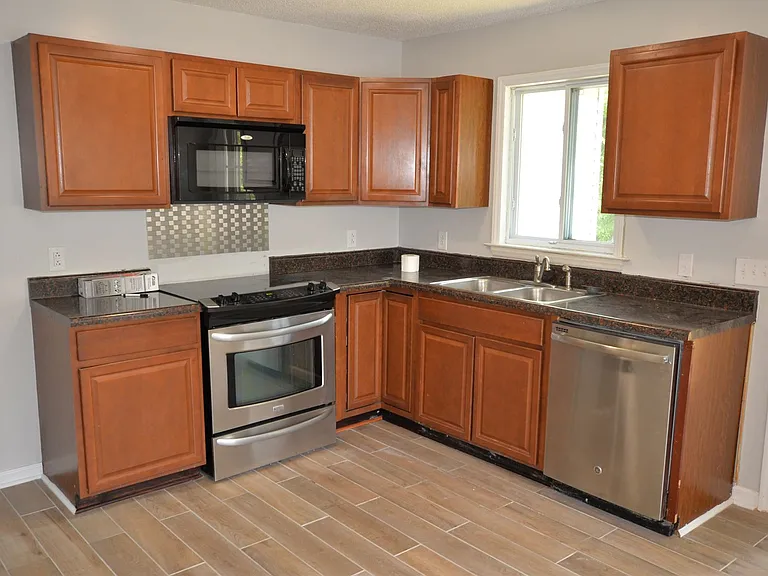 1715 Rainbow Dr — Photo 23