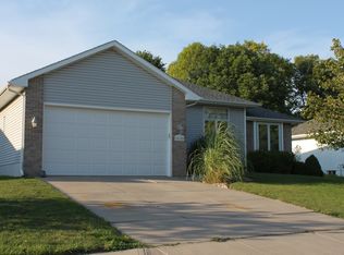 16120 Emiline St, Omaha, NE 68136