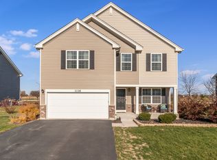 1116 Hummingbird Cir, Joliet, IL 60431