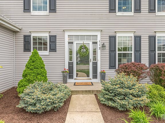 3rd image of 112 Claremont Ct