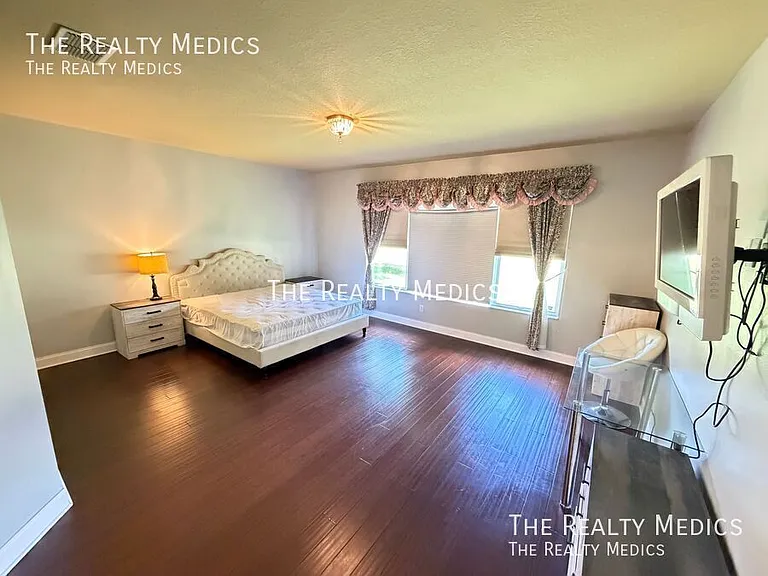 1565 The Oaks Blvd — Photo 21