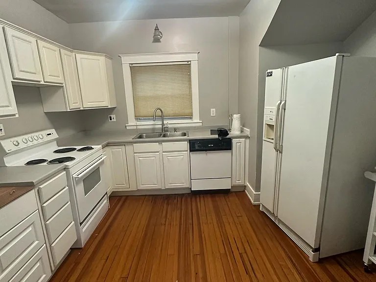 45 Cedar St — Photo 4