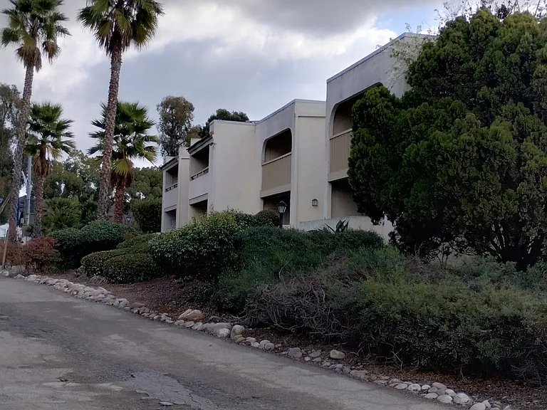 Black Mountain Villas — Photo 30
