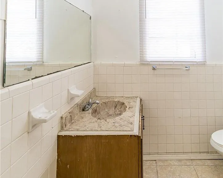 541 NE 2nd Ave #B — Photo 5