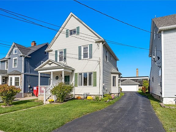 3rd image of 16 Grant St