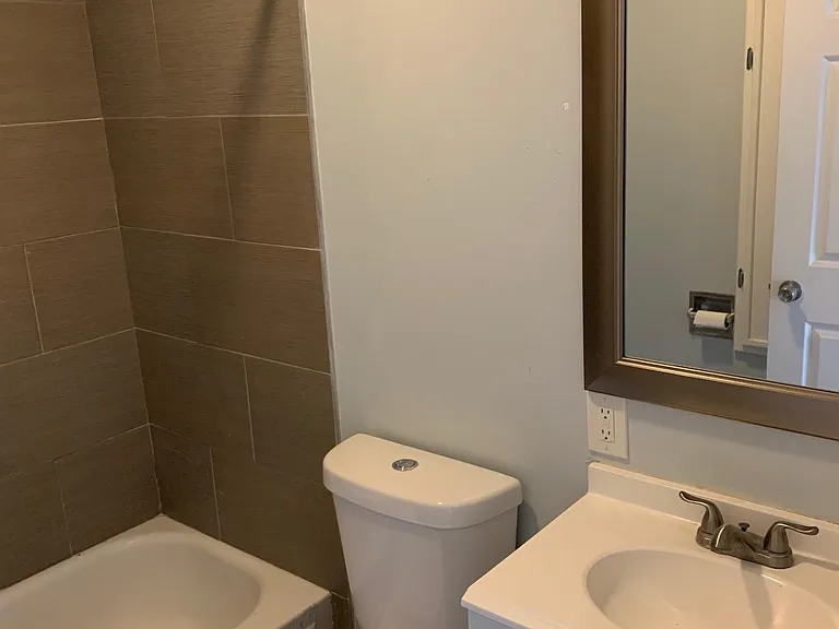6019 University Ave — Photo 5
