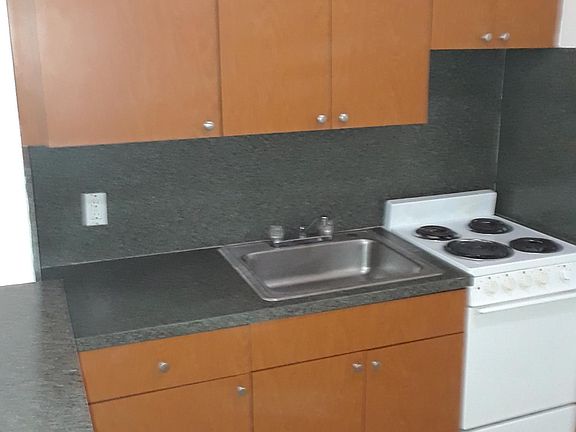 3rd image of 692 NE 85th Street # First Floor