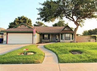 540 W Prospect Ave, Exeter, CA 93221