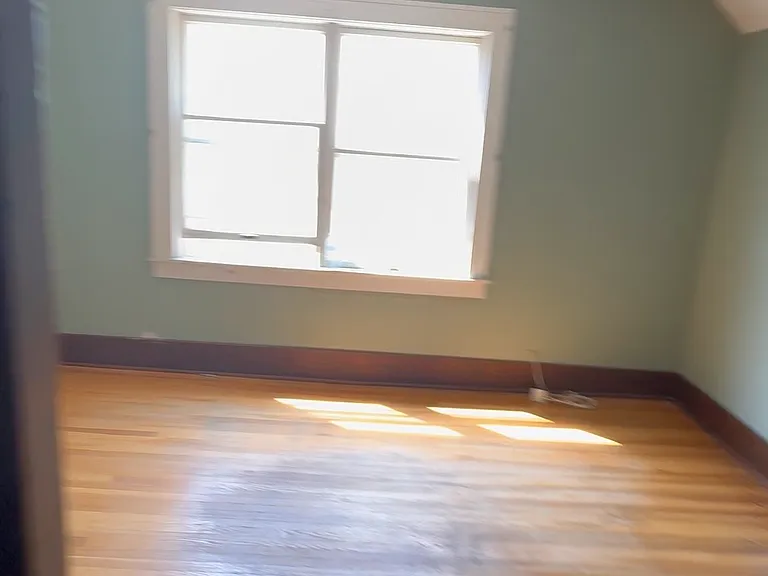 733 Lasalle Ave #2 — Photo 8