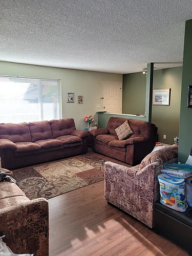 13923 72nd Ave #615 Photo 1