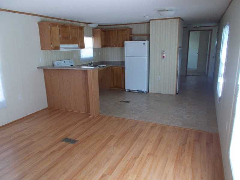 2nd image of 3615 Somerset Ln
