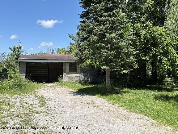 2nd image of 8817 Columbia Hwy