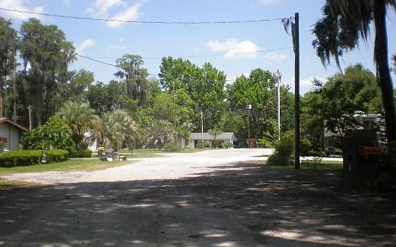 3rd image of 640 SE 1st St
