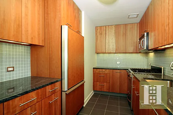Rented by Halstead Real Estate | media 19