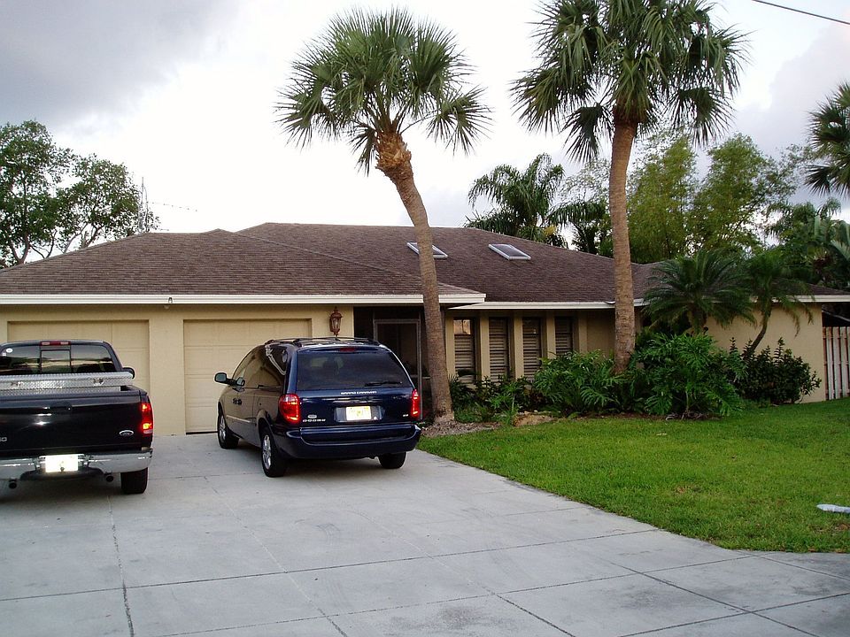 1st image of 7831 Edgewater Dr