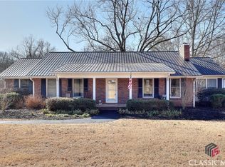 51 Sims St, Comer, GA 30629