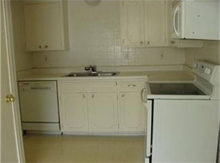 2nd image of 1622 Dellwood Dr