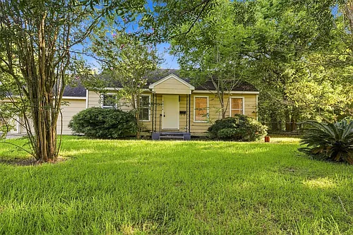 1914 Oaklawn Dr Photo 1