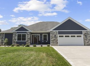 195 Wilshire Dr, Hebron, OH 43025