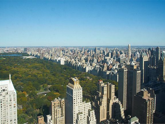 2nd image of 150-156 W 56th St APT 5801