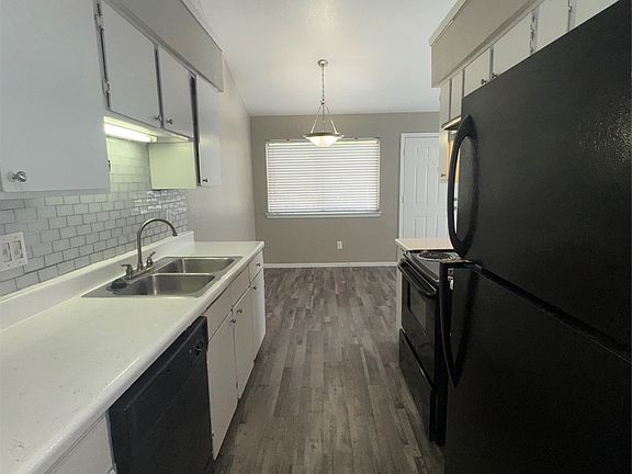 4th image of 1122 Millview Dr #802