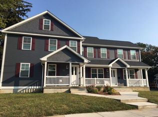 31 Clark St APT C, Easthampton, MA 01027