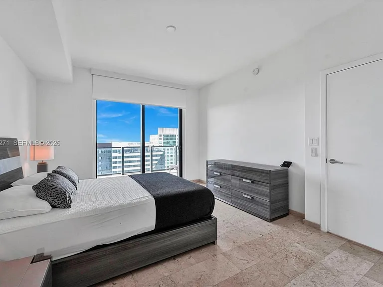 88 SW 7th St #2106 — Photo 19