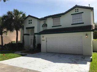 19242 NW 89th Ave, Hialeah, FL 33018