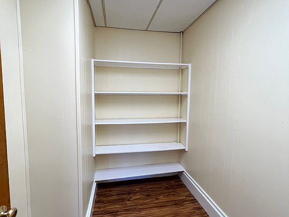 4th image of 225 Holland St #2
