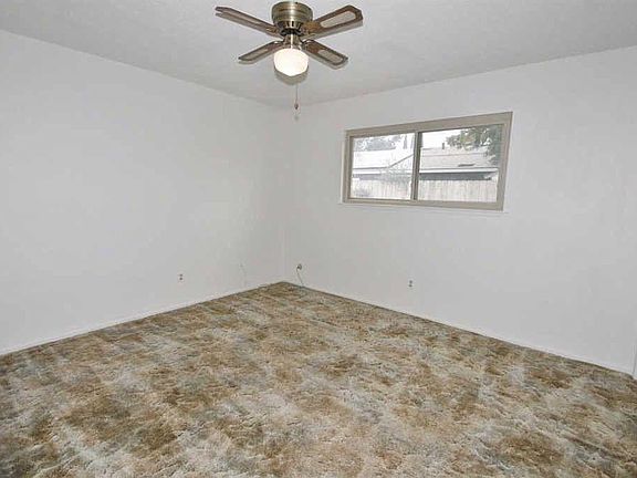 5th image of 2726 W Monte Vista Ave
