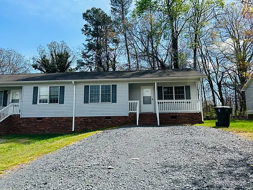 404 Poplar St Photo 1