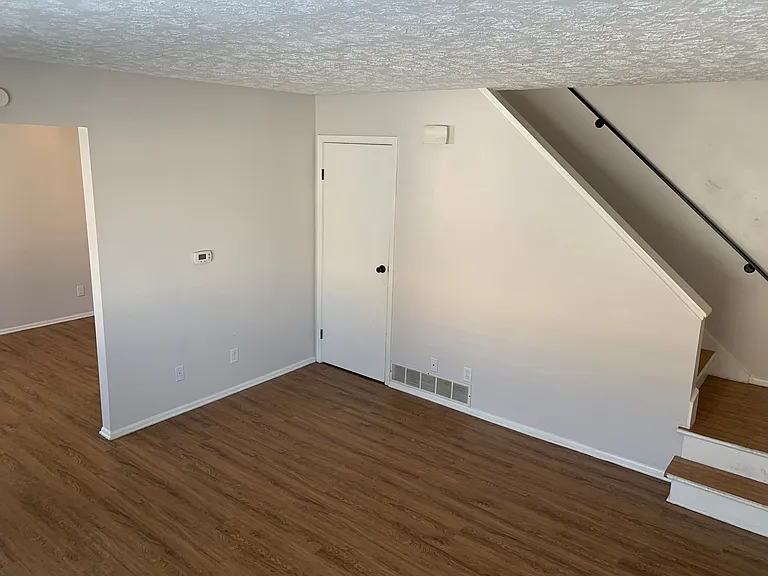 6450 Farmdale Rd #1 — Photo 3