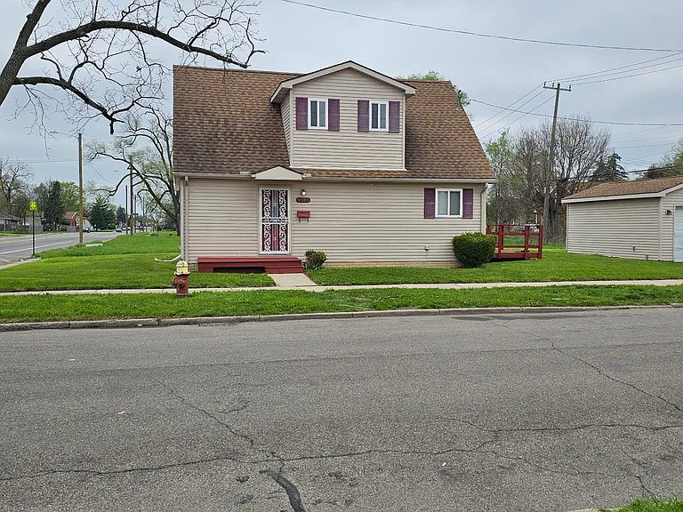 9501 Lauder St — Photo 22