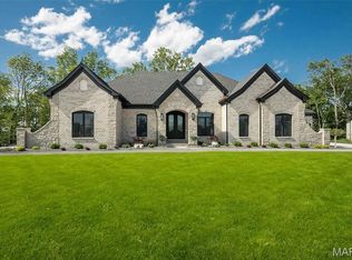 805 Silver Buck Ln, Chesterfield, MO 63005