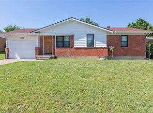 7936 Chaparral Dr, White Settlement, TX 76108